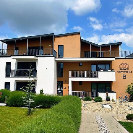 Paskom Apartmanhaz Nyergesujfalu Экстерьер фото